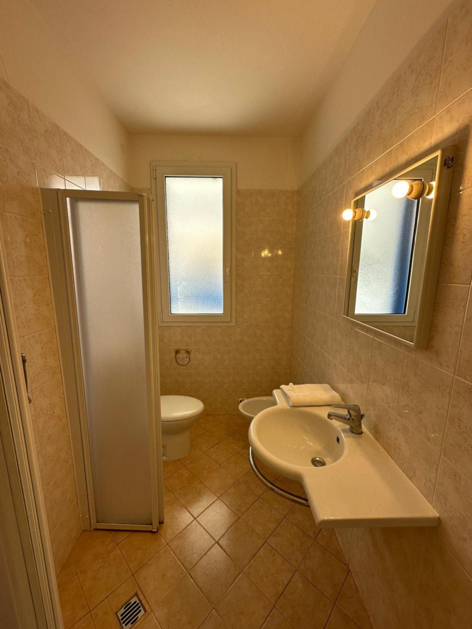 Residence Stefania Attici Su 2 Livelli - Agenzia Cocal Caorle Extérieur photo